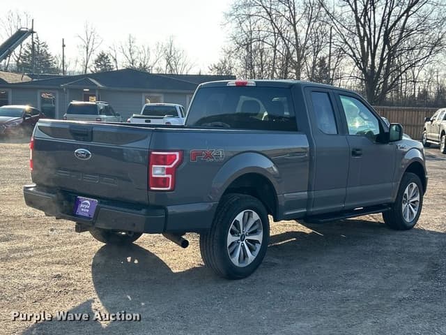 Image of Ford F-150 equipment image 4
