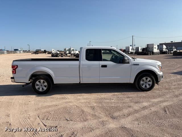 Image of Ford F-150 equipment image 3