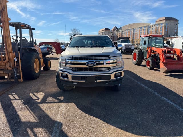 Image of Ford F-150 equipment image 1