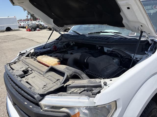 Image of Ford F-150 equipment image 4