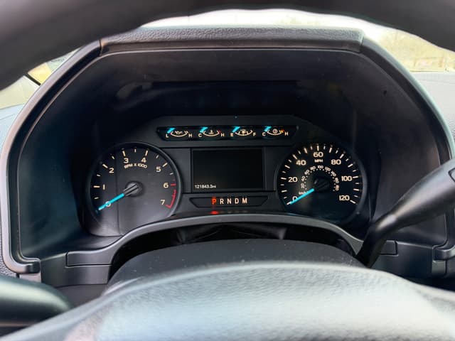 Image of Ford F-150 equipment image 4