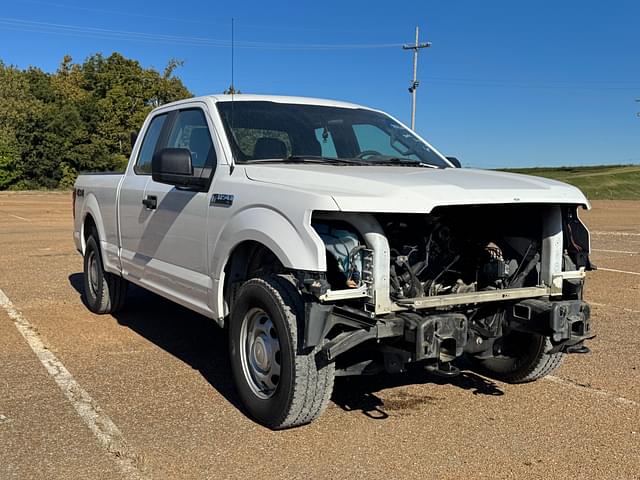 Image of Ford F-150 equipment image 2