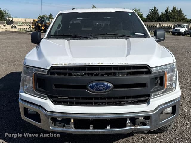 Image of Ford F-150 equipment image 1