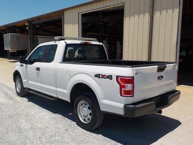 Image of Ford F-150 equipment image 2