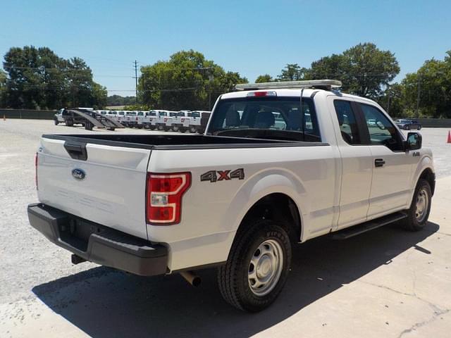 Image of Ford F-150 equipment image 1