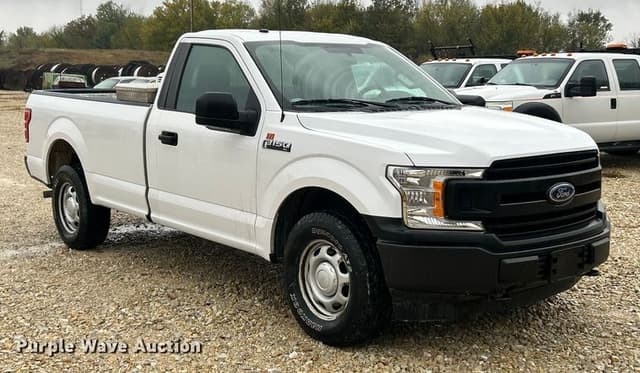 Image of Ford F-150 equipment image 2