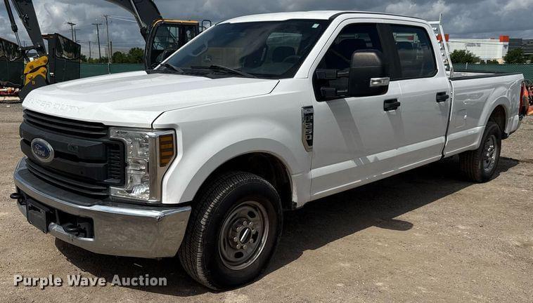 Image of Ford F-250 Primary image