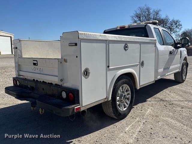 Image of Ford F-250 equipment image 4
