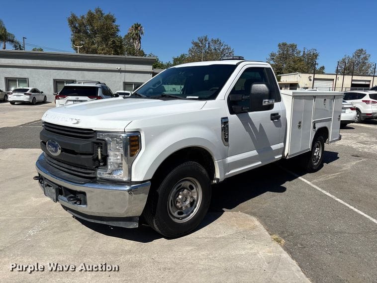 2018 Ford F-250 Equipment Image0