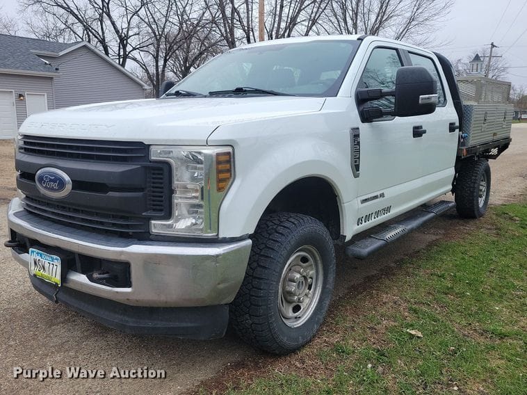 2018 Ford F-250 Equipment Image0