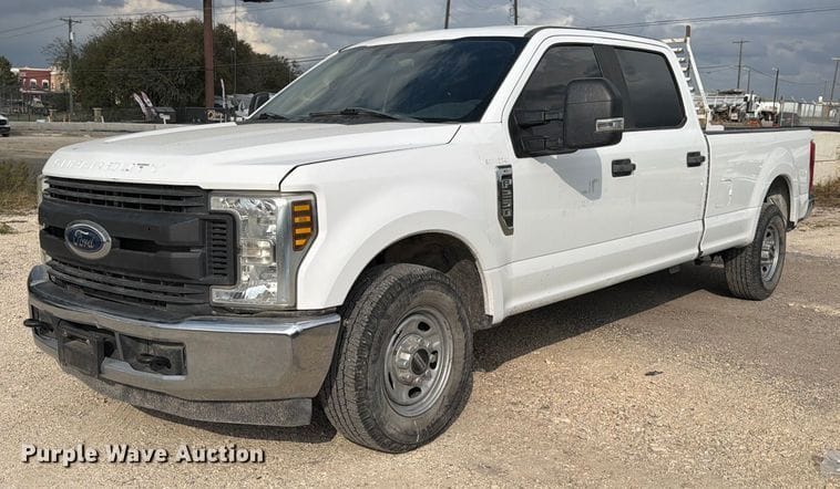 2018 Ford F-250 Equipment Image0
