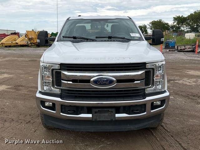 Image of Ford F-250 equipment image 1