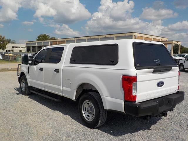 Image of Ford F-250 equipment image 3