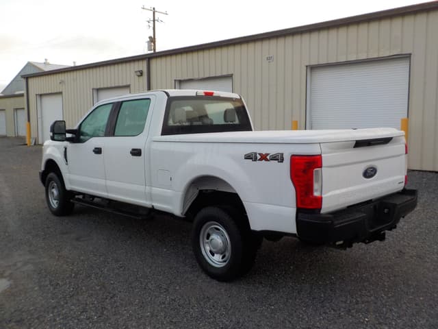 Image of Ford F-250 equipment image 3