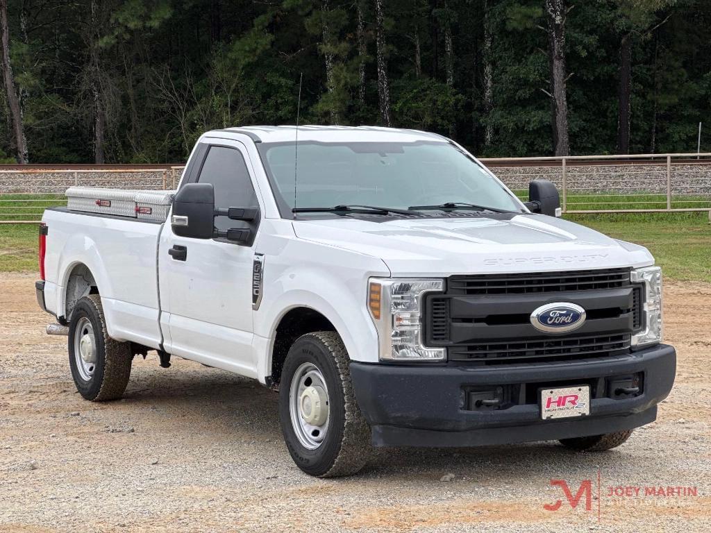 Image of Ford F-250 Primary image