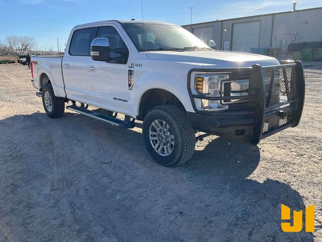 Image of Ford F-250 equipment image 2