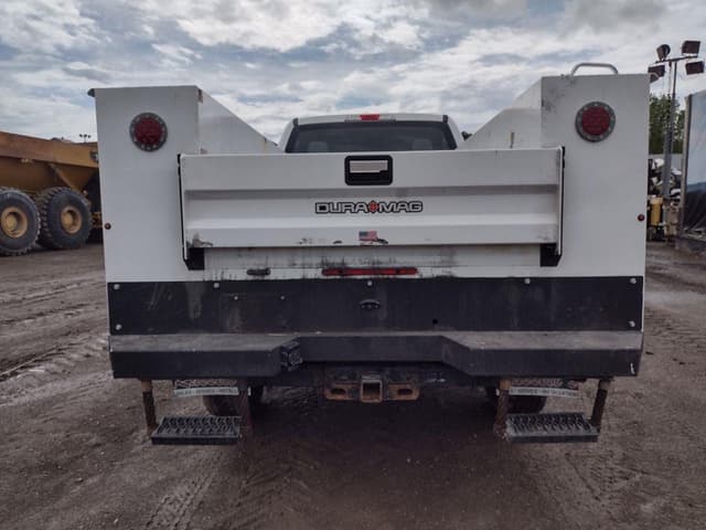 Image of Ford F-350 equipment image 3