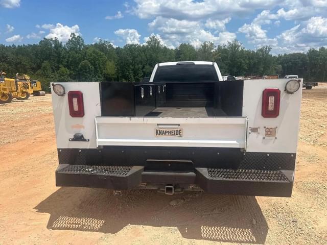 Image of Ford F-350 equipment image 4