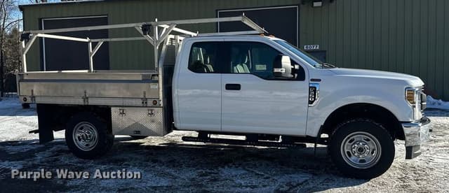 Image of Ford F-350 equipment image 3