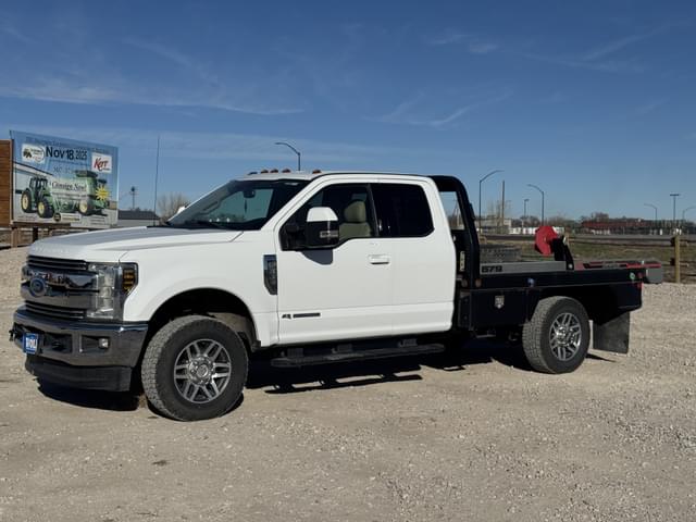 Image of Ford F-350 equipment image 1