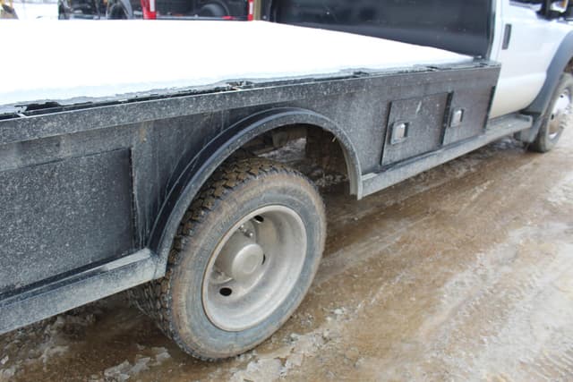 Image of Ford F-450 equipment image 4