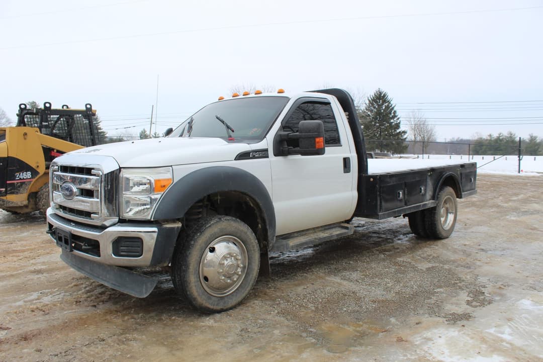 Image of Ford F-450 Primary image