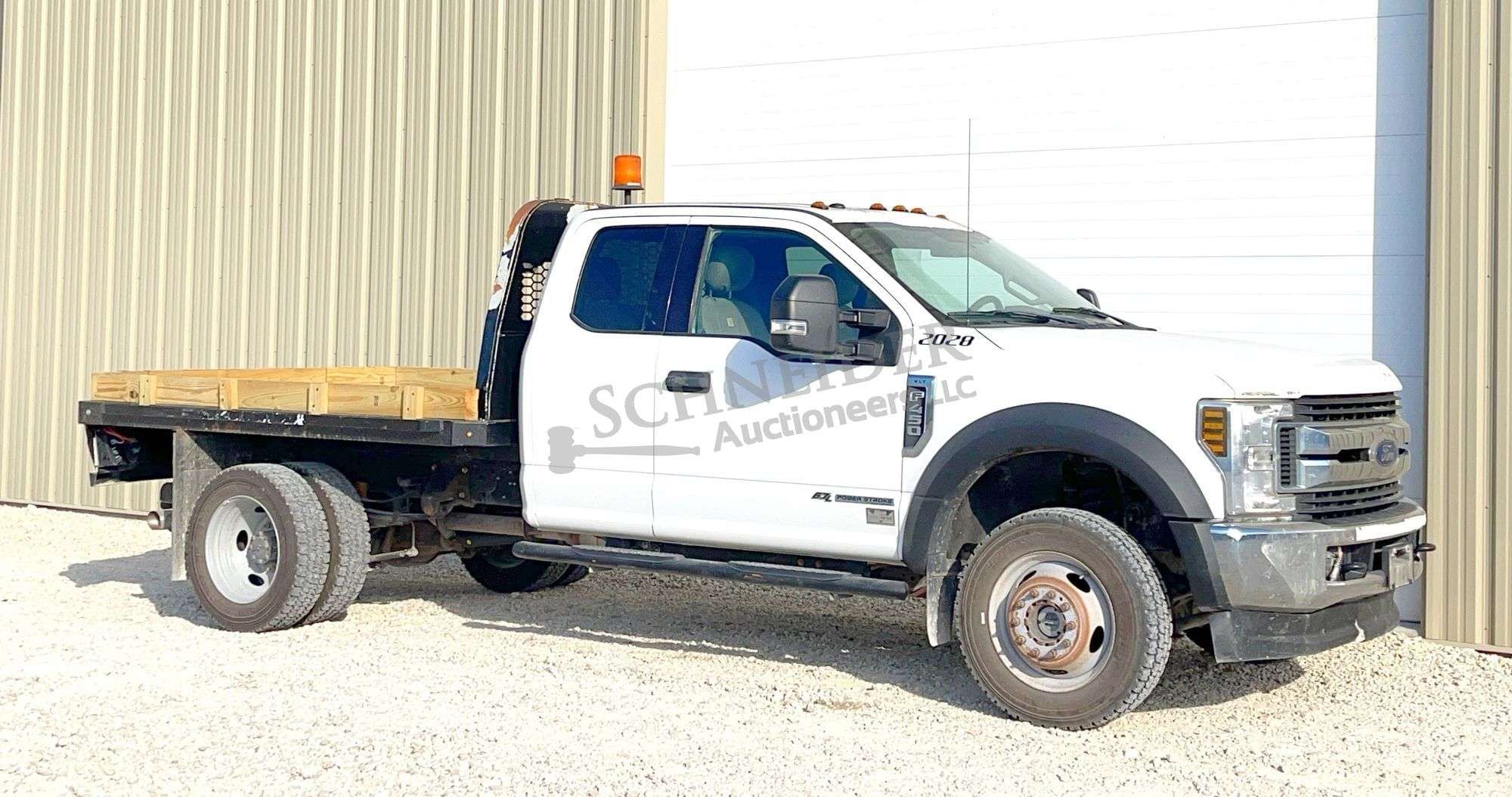 2018 Ford F-450 Equipment Image0