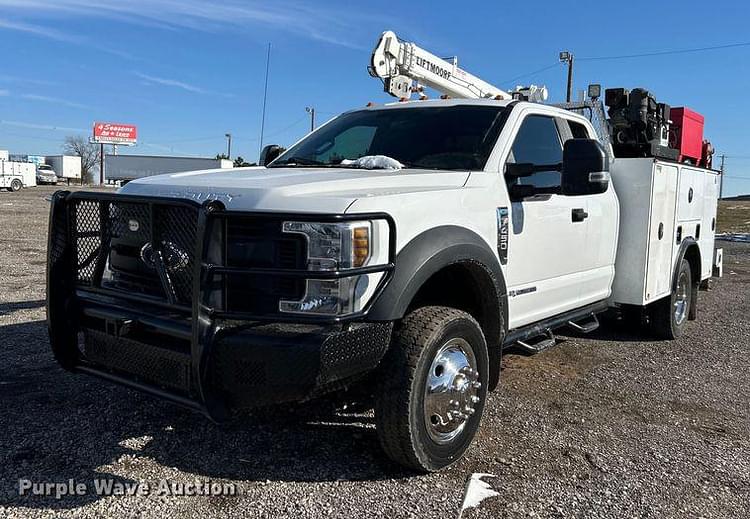 2018 Ford F-450 Equipment Image0