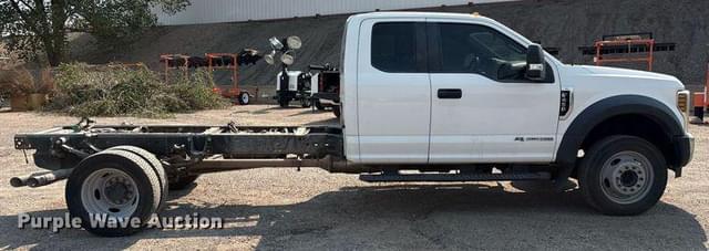 Image of Ford F-450 equipment image 3
