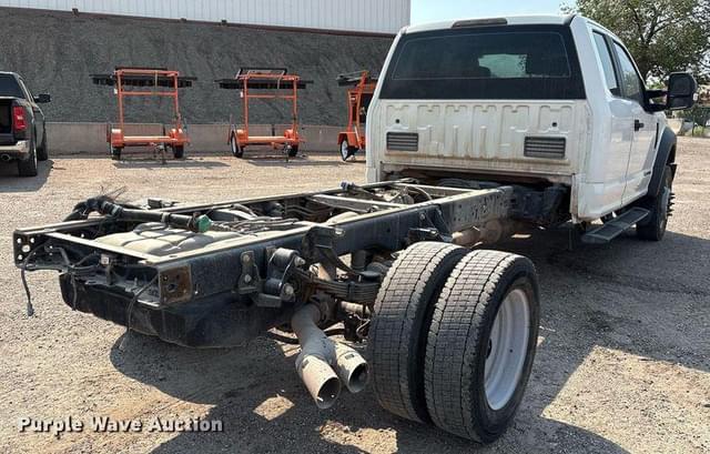 Image of Ford F-450 equipment image 4