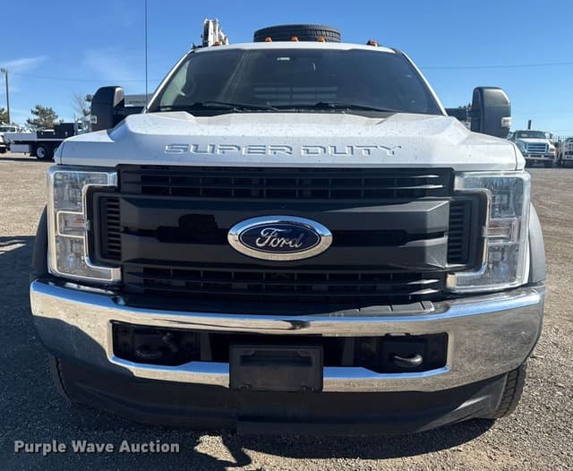 Image of Ford F-450 equipment image 1