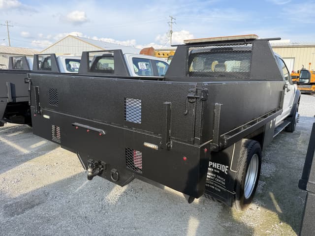 Image of Ford F-450 equipment image 2