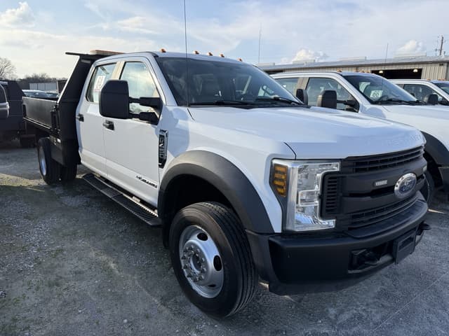 Image of Ford F-450 equipment image 3