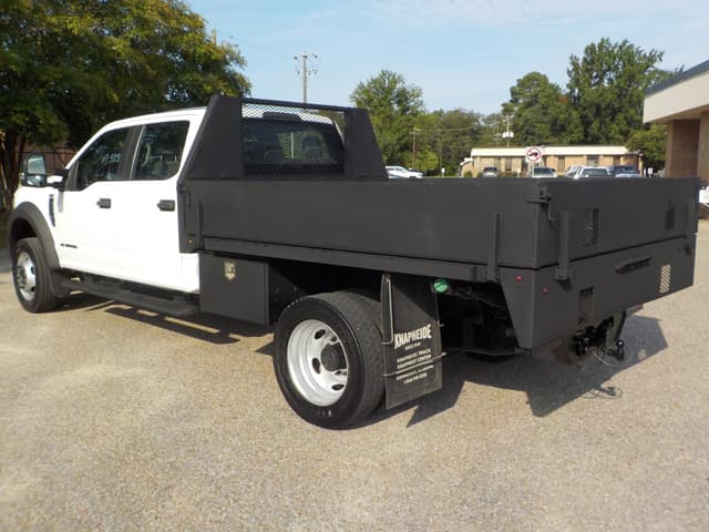 Image of Ford F-450 equipment image 3