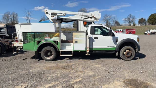 Image of Ford F-550 equipment image 3