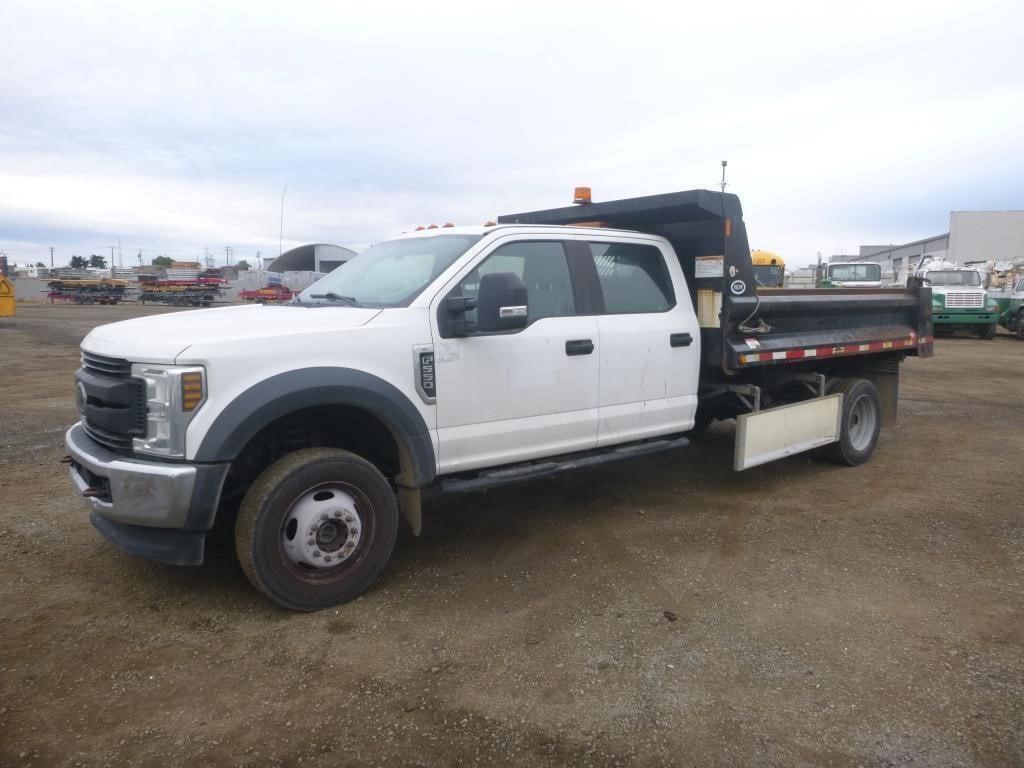 2018 Ford F-550 Equipment Image0