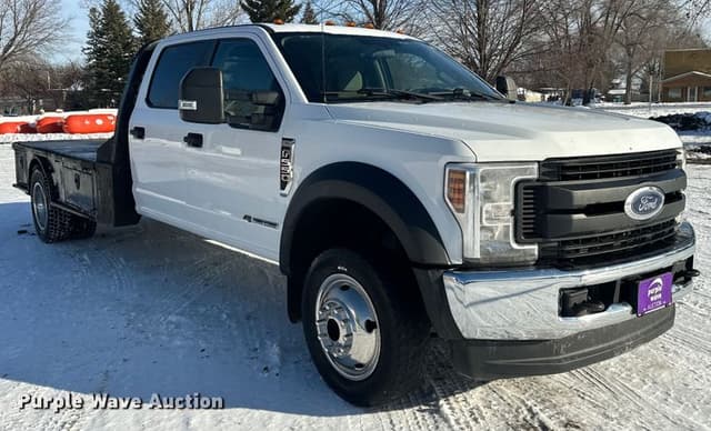 Image of Ford F-550 equipment image 2
