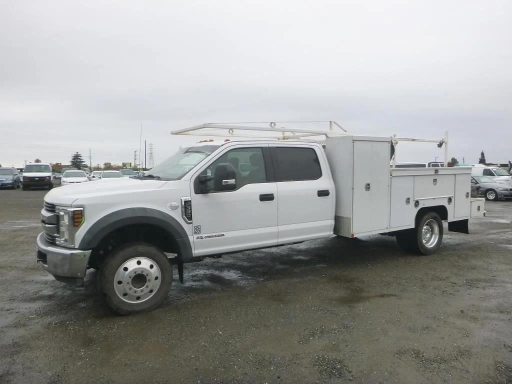 Image of Ford F-550 Primary image