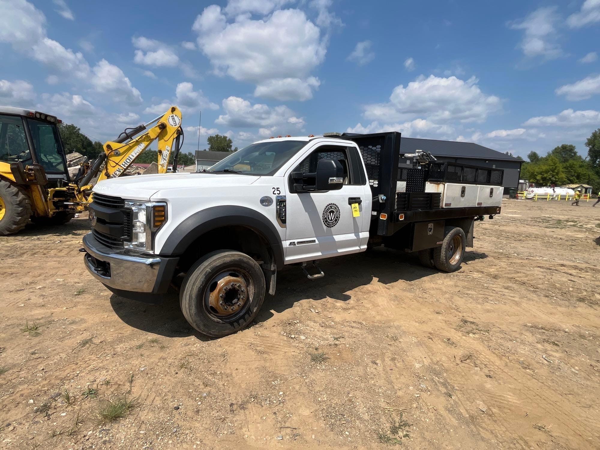 2018 Ford F-550 Equipment Image0
