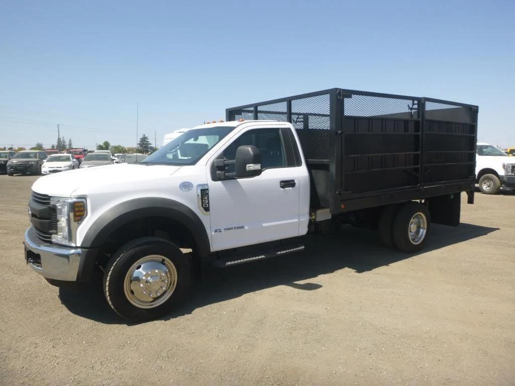 Image of Ford F-550 Primary image
