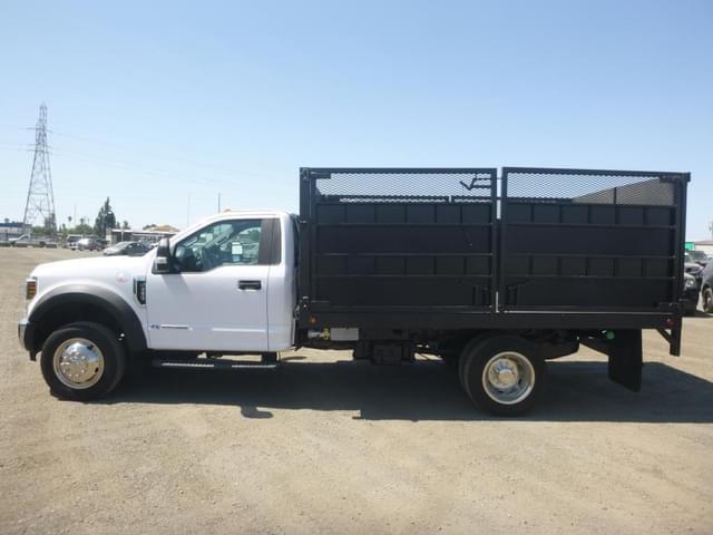 Image of Ford F-550 equipment image 4