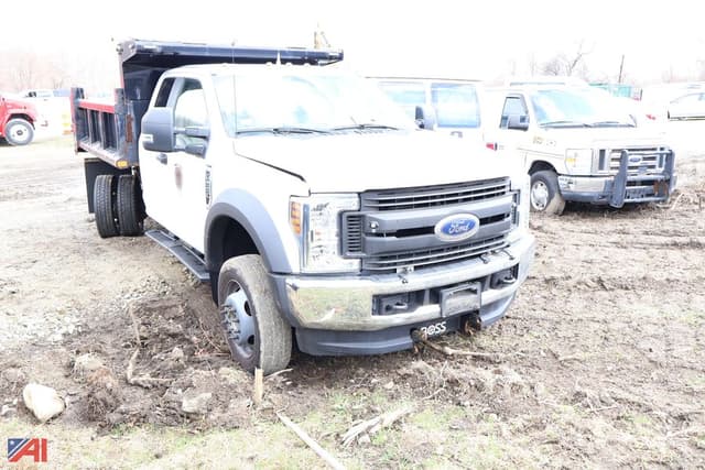 Image of Ford F-550 equipment image 1