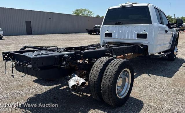 Image of Ford F-550 equipment image 4