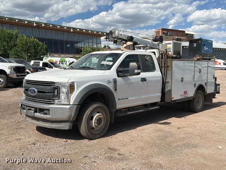 2018 Ford F-550 Equipment Image0