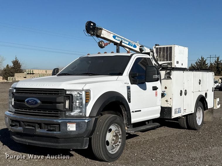 2018 Ford F-550XLSD Equipment Image0
