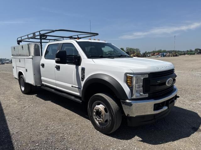 Image of Ford F-550 equipment image 4