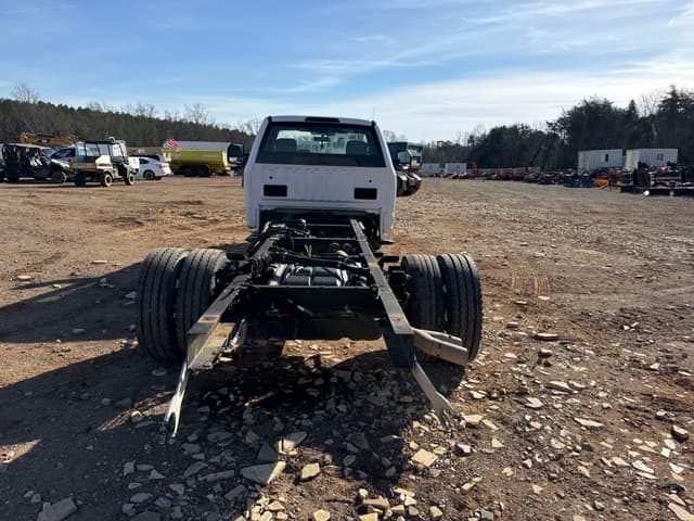 Image of Ford F-550 equipment image 3