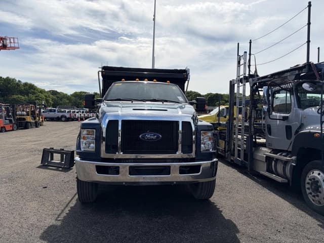 Image of Ford F-650 equipment image 1