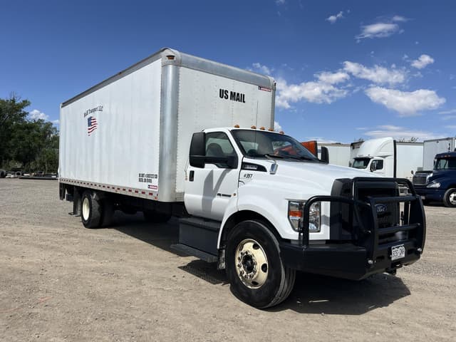 Image of Ford F-650 equipment image 2