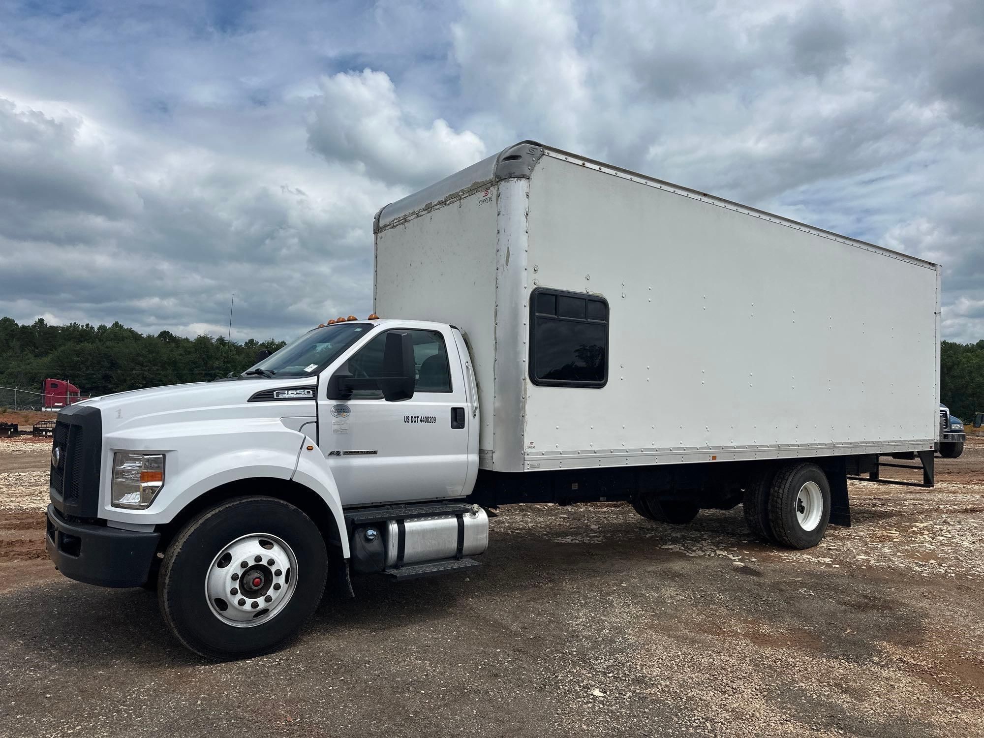 2018 Ford F-650 Equipment Image0
